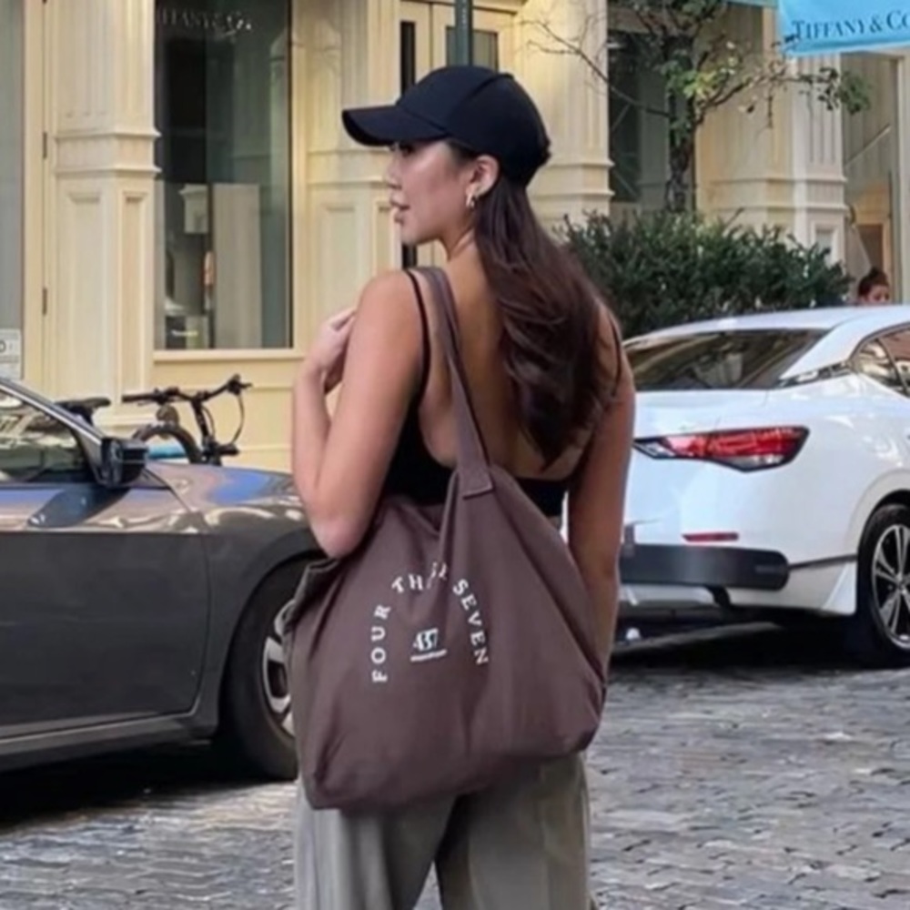 437 brown tote bag